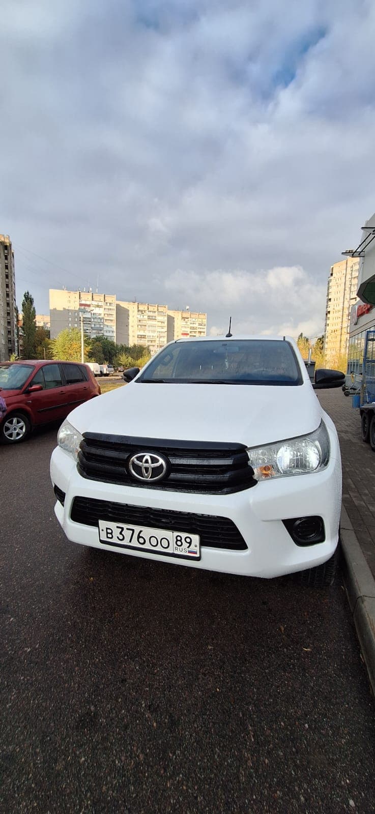 TOYOTA HILUX